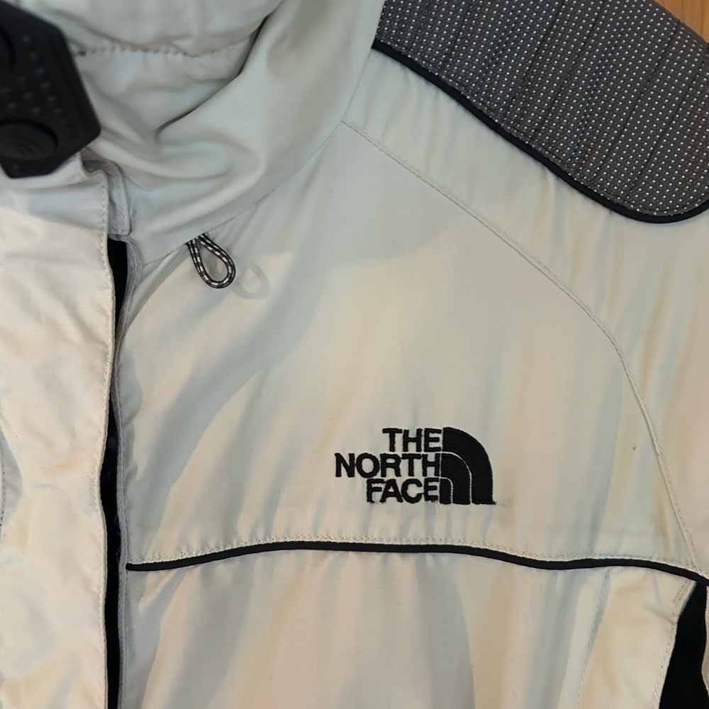 The North Face Black and Beige Jacket - Picture 2 of 13